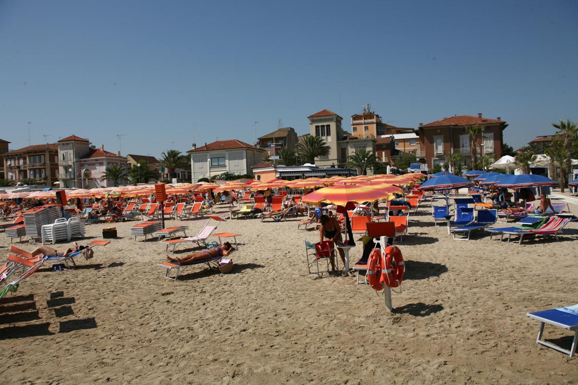 Hotel Victoria Porto San Giorgio Kültér fotó